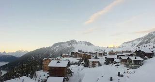 Blick auf die Riederalp: Ferienwohnungen im Wallis erfreuen sich nach wie vor grosser Beliebtheit. (Symbolbild)