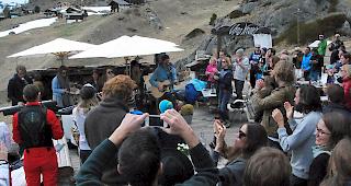 Die einheimische Band &laquo;WintersHome&raquo; am Zermatt Unplugged 2015.