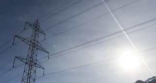 Die Vorarbeiten f&uuml;r die neue H&ouml;chstspannungsleitung zwischen M&ouml;rel-Filet und Ernen beginnen in diesem Fr&uuml;hjahr. Parallel dazu werden zwischen Ernen und Ulrichen die alten Leitungen abgebrochen.
