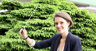 Kerstin Schnyder ist die j&uuml;ngste Dirigentin im Oberwallis.