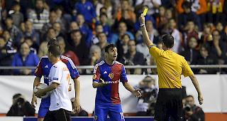 Die FIFA pr&uuml;ft derzeit die M&ouml;glichkeit, Trainer mit einer Gelben Karte zu verwarnen. (Symbolbild)