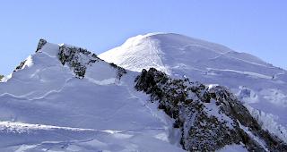 Ein Erdrutsch am Fusse des Mont-Blanc-Massivs hat mehrere Autos getroffen. (Symbolbild)