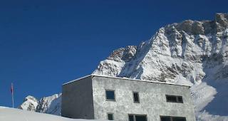 Die Anenh&uuml;tte im L&ouml;tschental