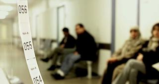 Im Wallis beziehen 5900 Personen Sozialhilfeleistungen. (Symbolbild)