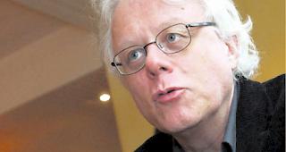 Als erster vertreter der Sozialdemokraten wird Peter Bodenmann 1997 in den Staatsrat gew&auml;hlt.