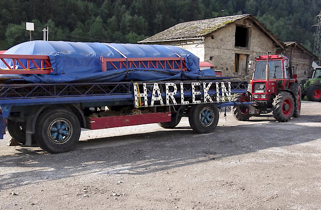 Der Zeltwagen kurz vor der Abfahrt Richtung Riederalp.