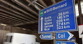 Die Wiederer&ouml;ffnung des Tunnels am Grossen St. Bernhard verz&ouml;gert sich wohl bis Mitte Januar.