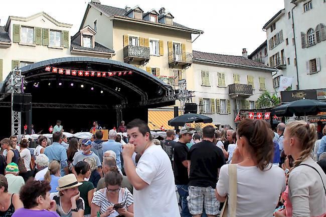 Eindrücke vom Freitagabend in Visp.