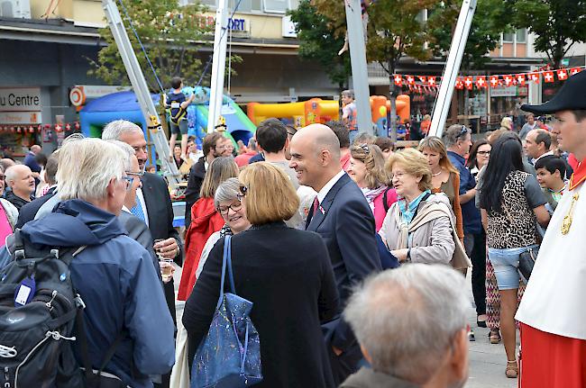 Der Bundesrat nahm sich Zeit für das Gespräch mit den Leuten.