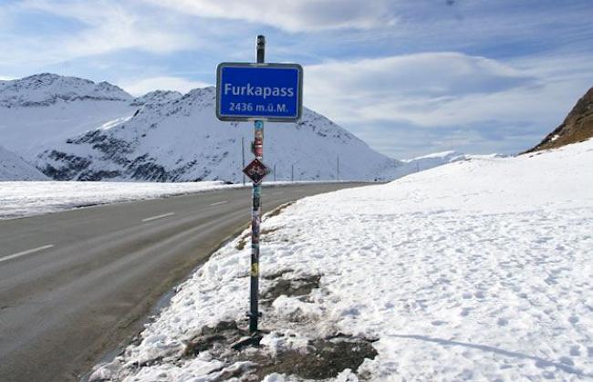 Der Furkapass ist bis auf weiteres nicht mehr befahrbar. (Archiv)  