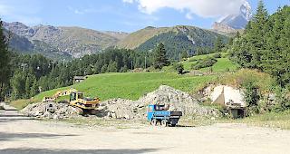 Idealer Standort? Am s&uuml;dlichen Ende des Dorfes k&ouml;nnte in Zermatt ein Schwimmbad entstehen.
