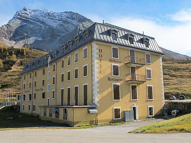 Keine Angaben über den Mietpreis – das Hotel «Bellevue» auf dem Simplonpass.