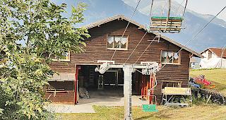 &laquo;Der Tourismusfonds z&ouml;gert das Sterben kleinerer Destinationen nur hinaus&raquo;, sagt die SPO. Im Bild: Der sanierungsbed&uuml;rftige Sessellift in Eischoll.