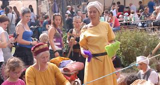 Impressionen aus Saillon: Jedem sein Mittelalter&hellip;