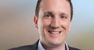 Marc Kalbermatter: &laquo;SVP Blocher hat mit seinem Spekulanten-Kumpel Ebner schon die Kronjuwelen der Lonza, die Wasserkraft, verscherbelt und dadurch die Produktionskosten unn&ouml;tig erh&ouml;ht.&raquo;