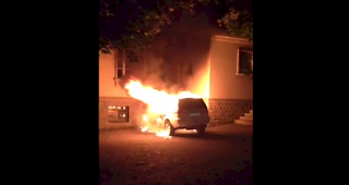 Brand eines Polizeifahrzeugs in Visp