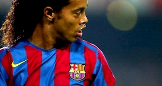 Ronaldinho hat seine Karriere als Fussballer offiziell beendet.
