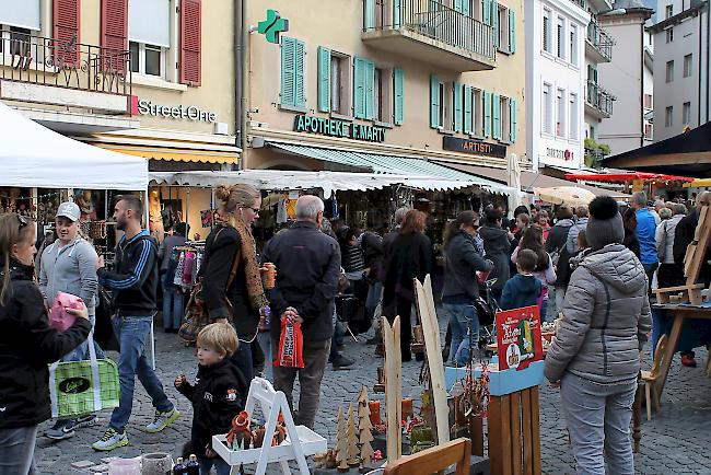 St. Gallus Markt im Städtchen Brig.