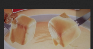 K&auml;sefondue f&uuml;r den Blog: &laquo;Liebe Gr&uuml;&szlig;e und en G&uuml;ete. Kaktus.&raquo;