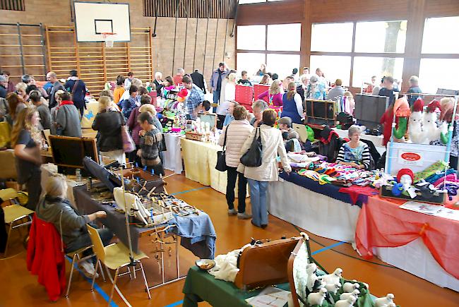 Insgesamt 40 Stände konnten die Besucherinnen und Besucher in der Mehrzweckhalle in Agarn bestaunen. 