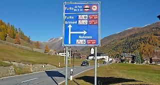 Die Alpenp&auml;sse Nufenen, Grimsel und Furka m&uuml;ssen aufgrund der Witterungsverh&auml;ltnisse am Dienstag gesperrt werden. 
