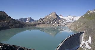 Stellvertretend f&uuml;r die Walliser Wasserkraft: Das Kraftwerk Aegina. 