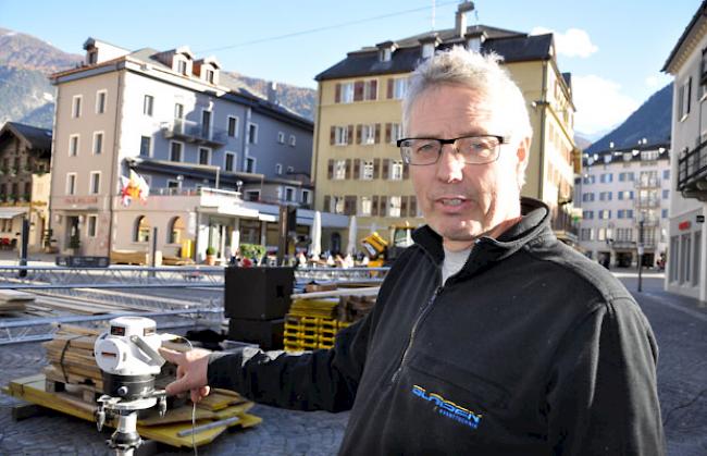 Parick Glaisen und seine Crew sind seit Montag mit den Arbeiten beschäftigt.