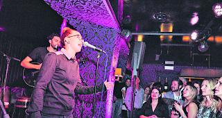 Lasziv. Zoe Scarlett versetzte die G&auml;ste in die 1920er-Jahre zur&uuml;ck. 