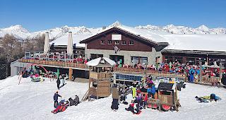 Das Bergrestaurant Hannigalp ob Gr&auml;chen soll f&uuml;r 3,6 Millionen Franken umgebaut werden.