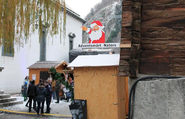 Wegweiser zum «Adventsmärt»