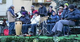 Der Visper Weihnachtsmarkt zugunsten behinderter Mitmenschen im Oberwallis