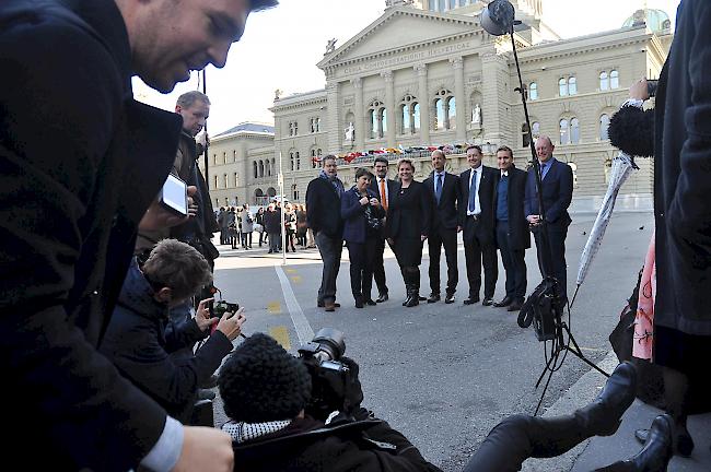 Im Fokus. Die Walliser Delegation beim Fototermin.