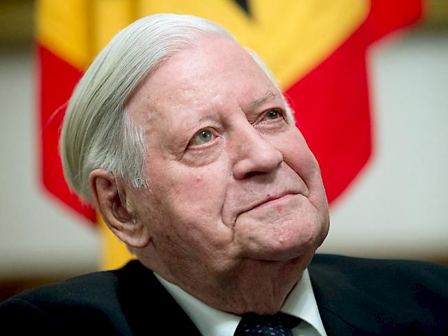 Dienstag, 10. November 2015: Der deutsche Altkanzler Helmut Schmidt ist gestorben.