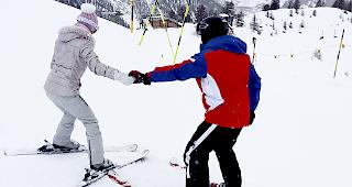 Mit verst&auml;rkten Kontrollen soll unlauterer Wettbewerb bei den Skischulen eliminiert werden.