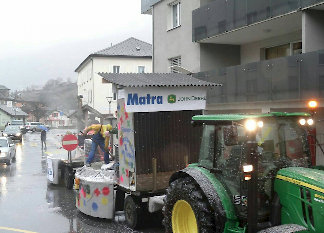 Trotzten dem Regen: Die «Jungen Sustner Fasnachtsfreunde»