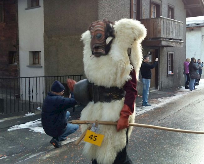 Fasnachtsumzug in Wiler im Lötschental vom Samstag.