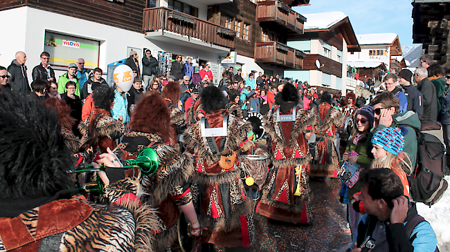 Fasnachtsumzug in Wiler im Lötschental vom Samstag.