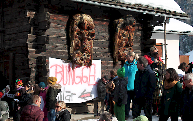 Fasnachtsumzug in Wiler im Lötschental vom Samstag.