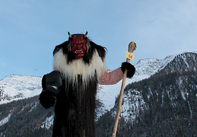 Fasnachtsumzug in Wiler im Lötschental vom Samstag.