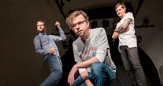 Vollblutmusiker. Daniel Blatter, Will Jungo und Ephraim Salzmann sind Tschill.