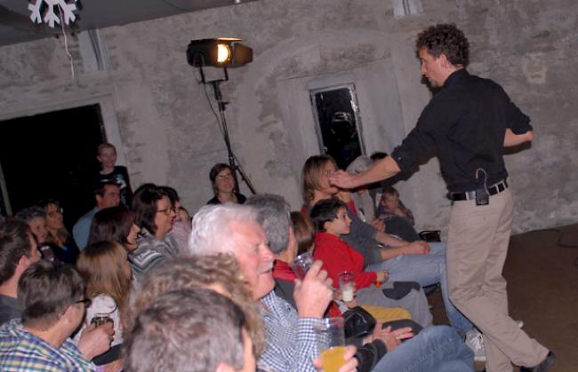 Schnappschüsse aus «Winternet» mit Lionel Dellberg im Schloss Leuk.