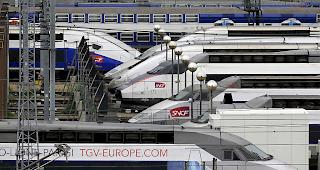 Wegen eines Streiks werden die Z&uuml;ge der franz&ouml;sischen Staatsbahn SNCF teilweise still stehen. (Archivbild)