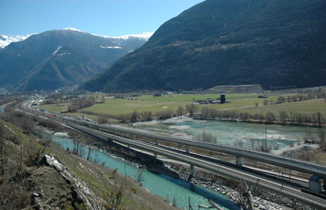 Der rote Ballon ist bei der «Volkigilla» in Visp gelandet.