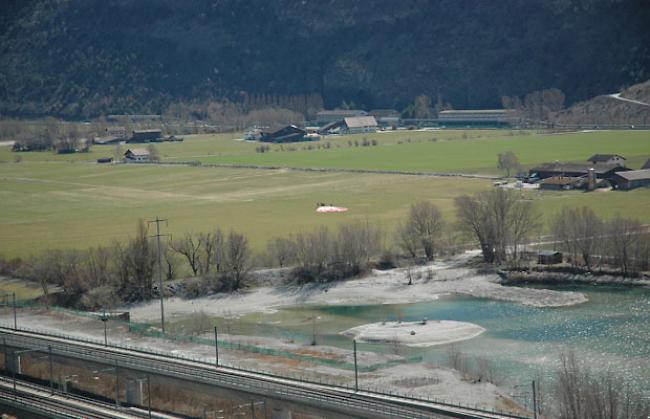 Der rote Ballon ist bei der «Volkigilla» in Visp gelandet.