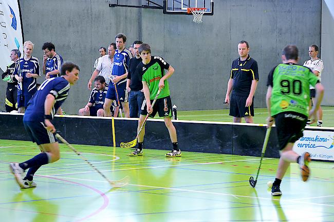 Der UHC Pfynland (in den grünen Shirts) schaffte mit 2:1 Siegen die Finalqualifikation in den OUM-Playoffs.