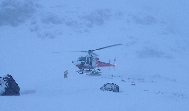 Im Lötschental zurückgelassene Schafe mussten per Helikopter ausgeflogen werden (Symbolbild).