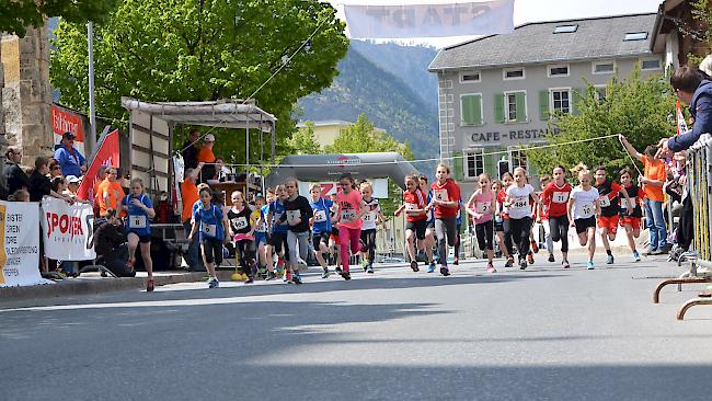 Eindrücke vom Stadtlauf in Brig-Glis.