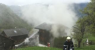 Bilder zum Feuerwehreinsatz in Ergisch.