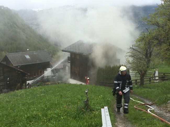 Bilder zum Feuerwehreinsatz in Ergisch.