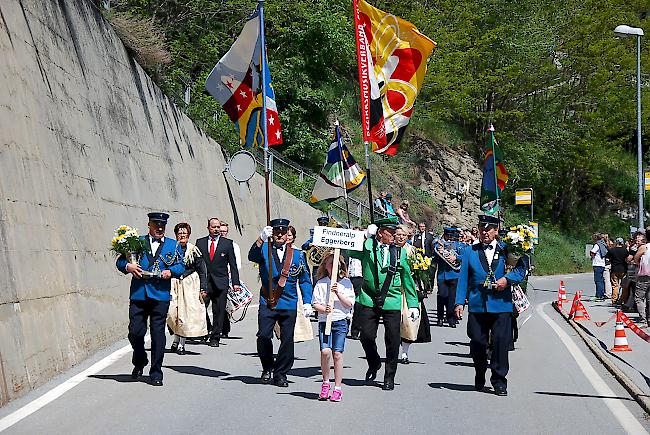 Die Gastgeber: Die Musikgesellschaft Findneralp aus Eggerberg eröffneten den Umzug. 